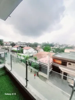 4chbre Appartement dans Léonce Edgar Gbalou, Deux Plateaux à Louer