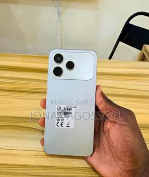 Nouveau Tecno Spark 40 128 GB Gris