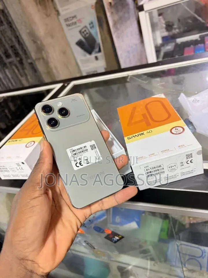 Nouveau Tecno Spark 40 128 GB Gris