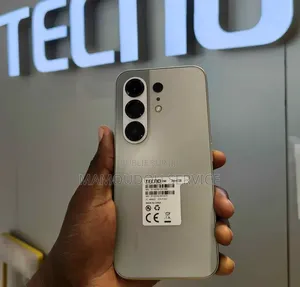 Nouveau Tecno Camon 50 Pro 256 GB Bronze