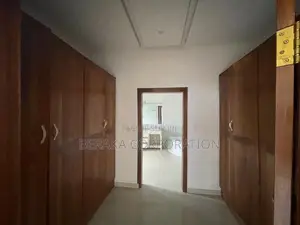 6chbre Duplex dans Beraka Corporation, Cocody à Vendre