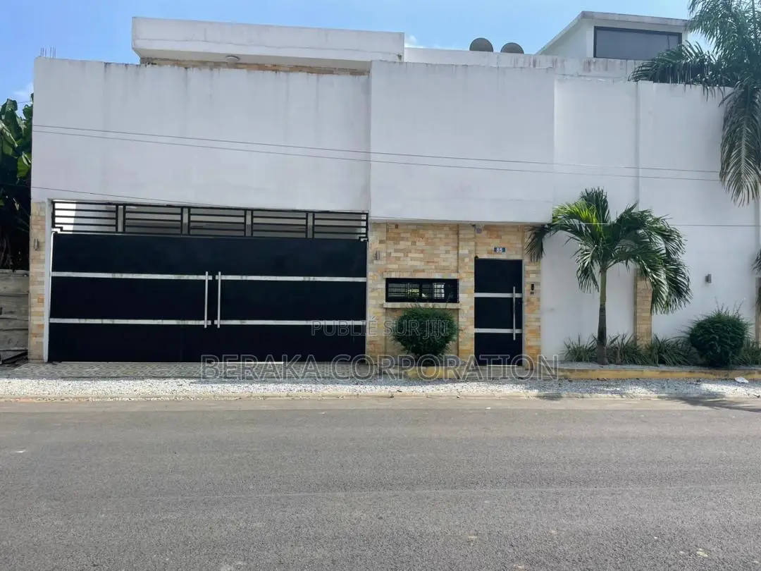 6chbre Duplex dans Beraka Corporation, Cocody à Vendre