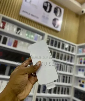 Nouveau Apple iPhone 13 128 GB Blanc