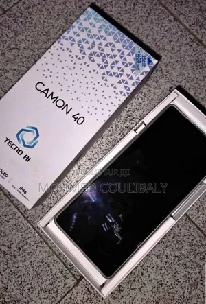 Nouveau Tecno Camon 40 256 GB Autre