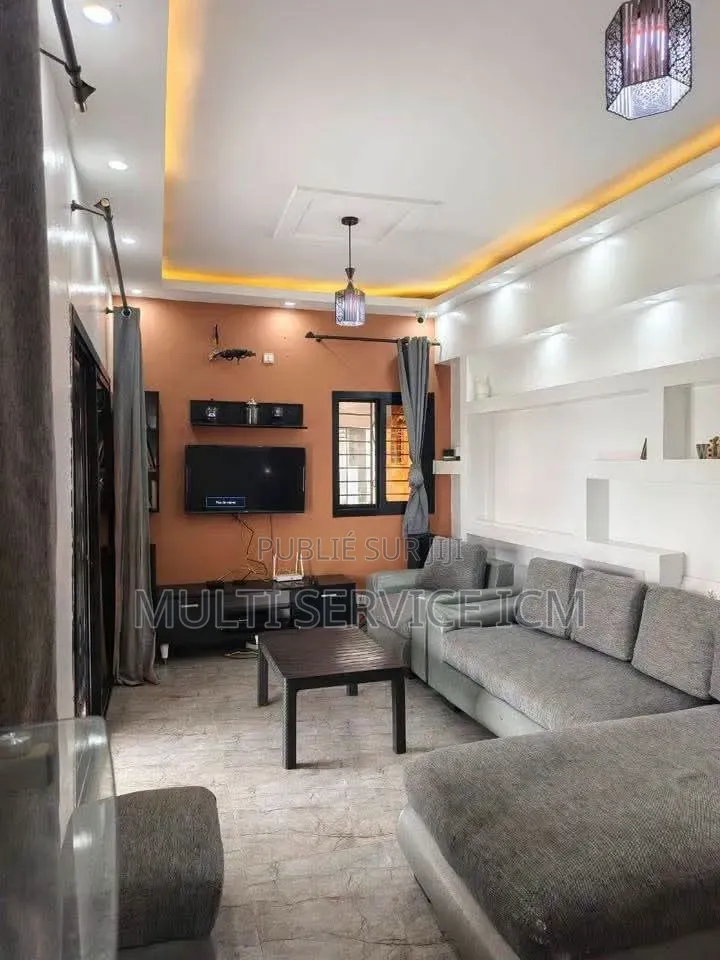 Meublé 8chbre Duplex dans Ismaël Coulibaly, Cocody à Vendre