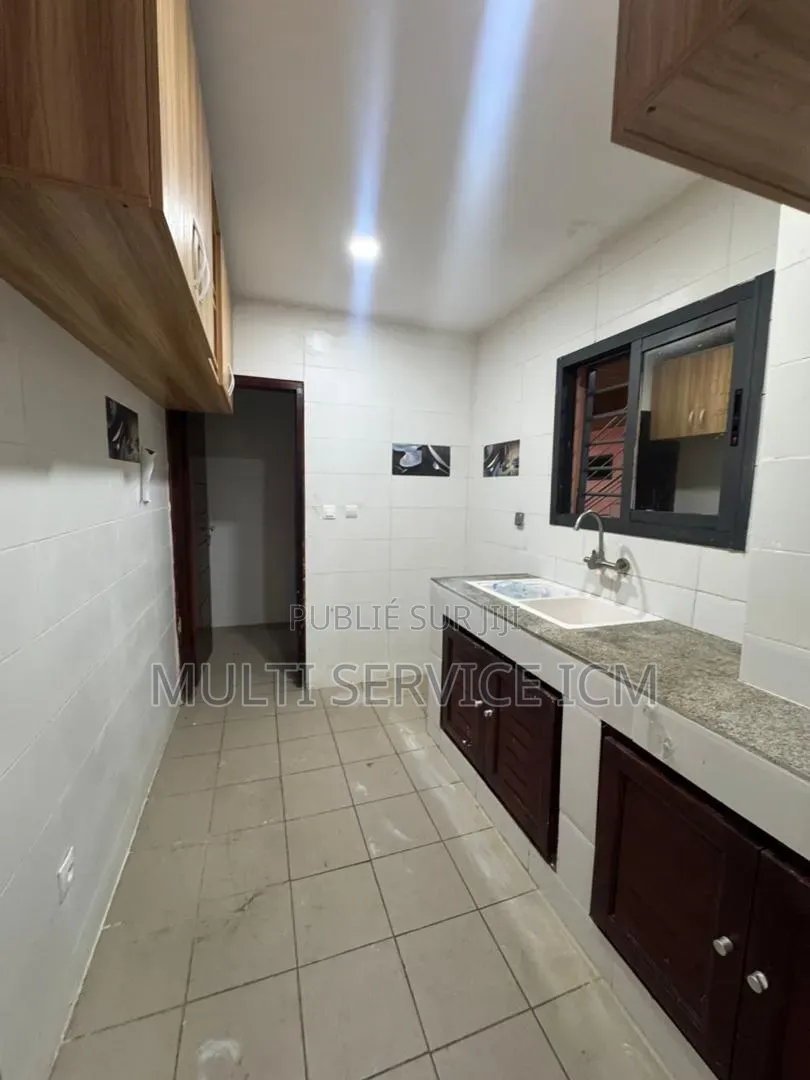 4chbre Duplex dans Ismaël Coulibaly, Cocody à Vendre