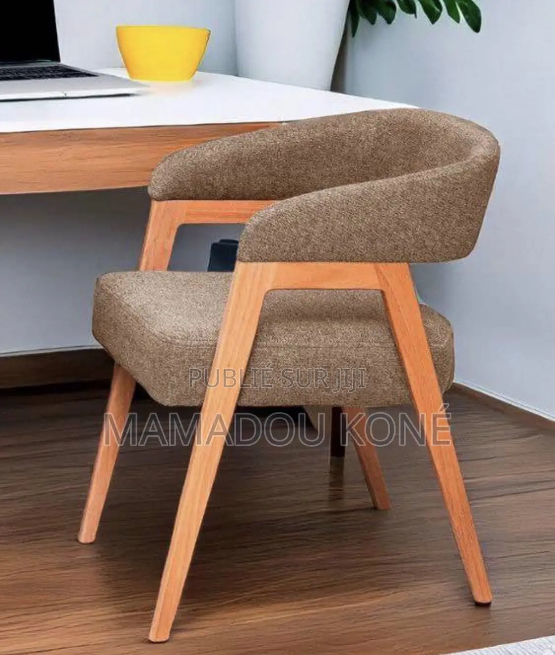 Chaise Importé Disponible