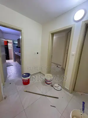 3chbre Appartement dans Destinée, Cocody à Louer