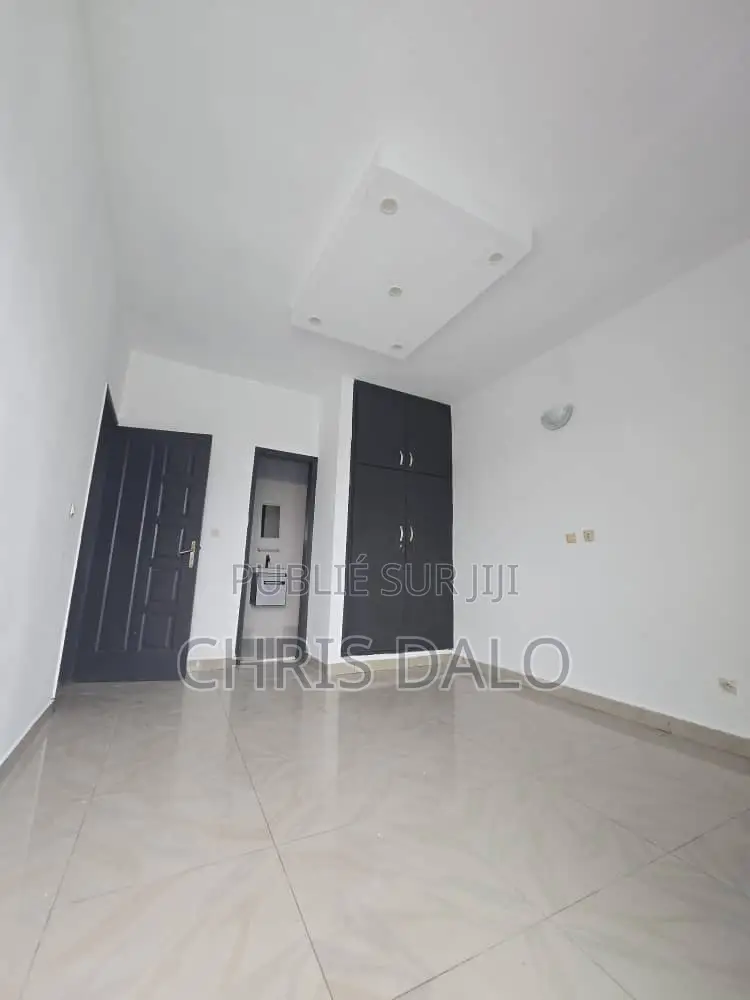 2chbre Appartement dans Destinée, Cocody à Louer