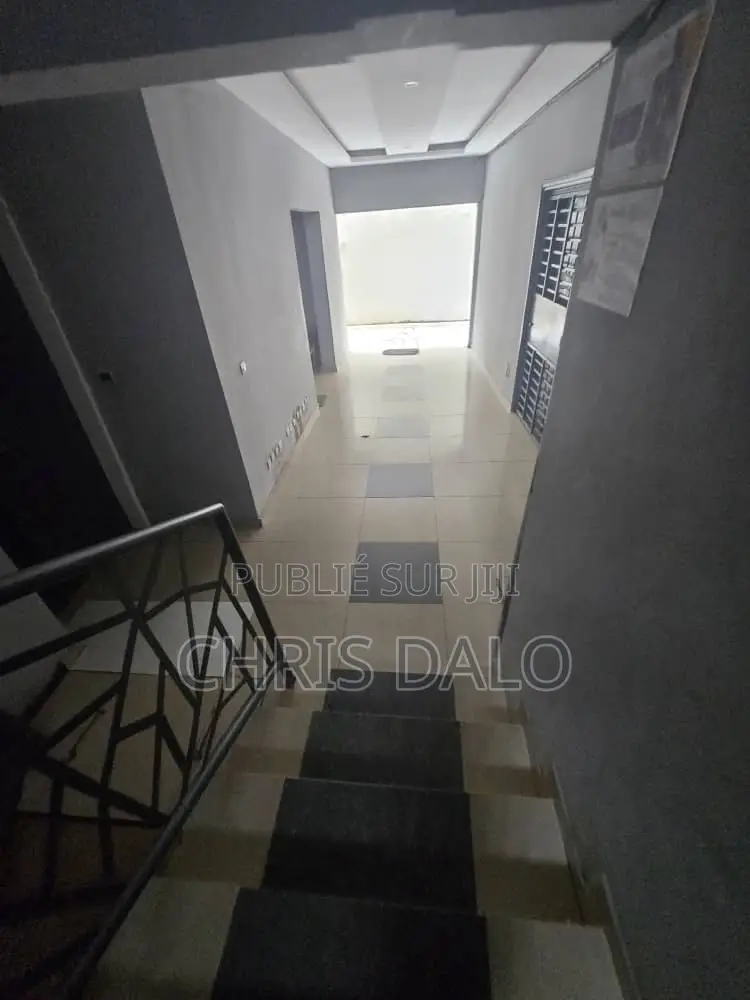 2chbre Appartement dans Destinée, Cocody à Louer