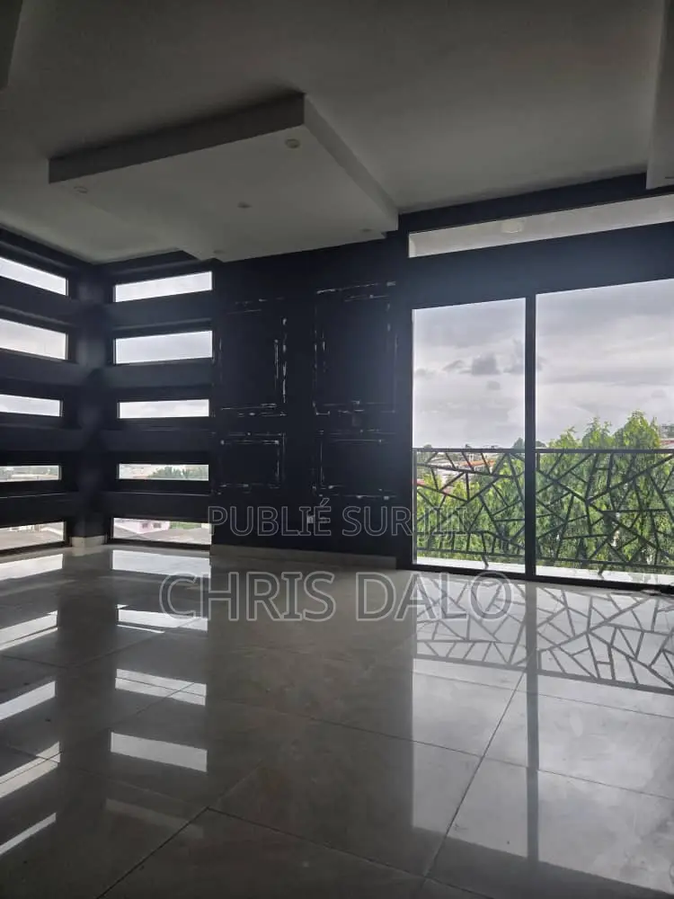 2chbre Appartement dans Destinée, Cocody à Louer