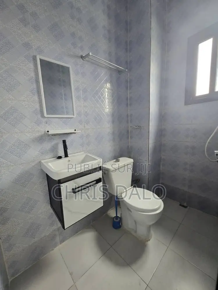 2chbre Appartement dans Destinée, Cocody à Louer