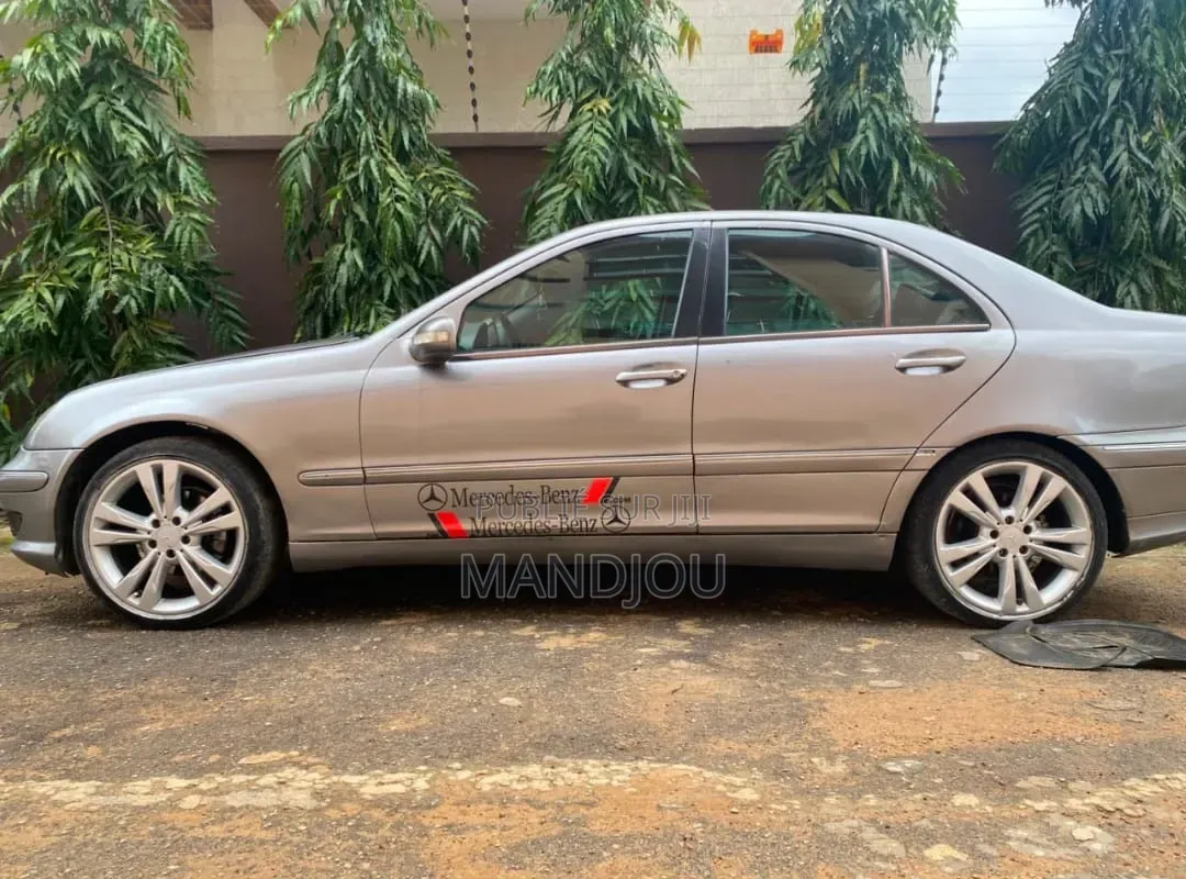Mercedes-Benz C200 2004 Gris