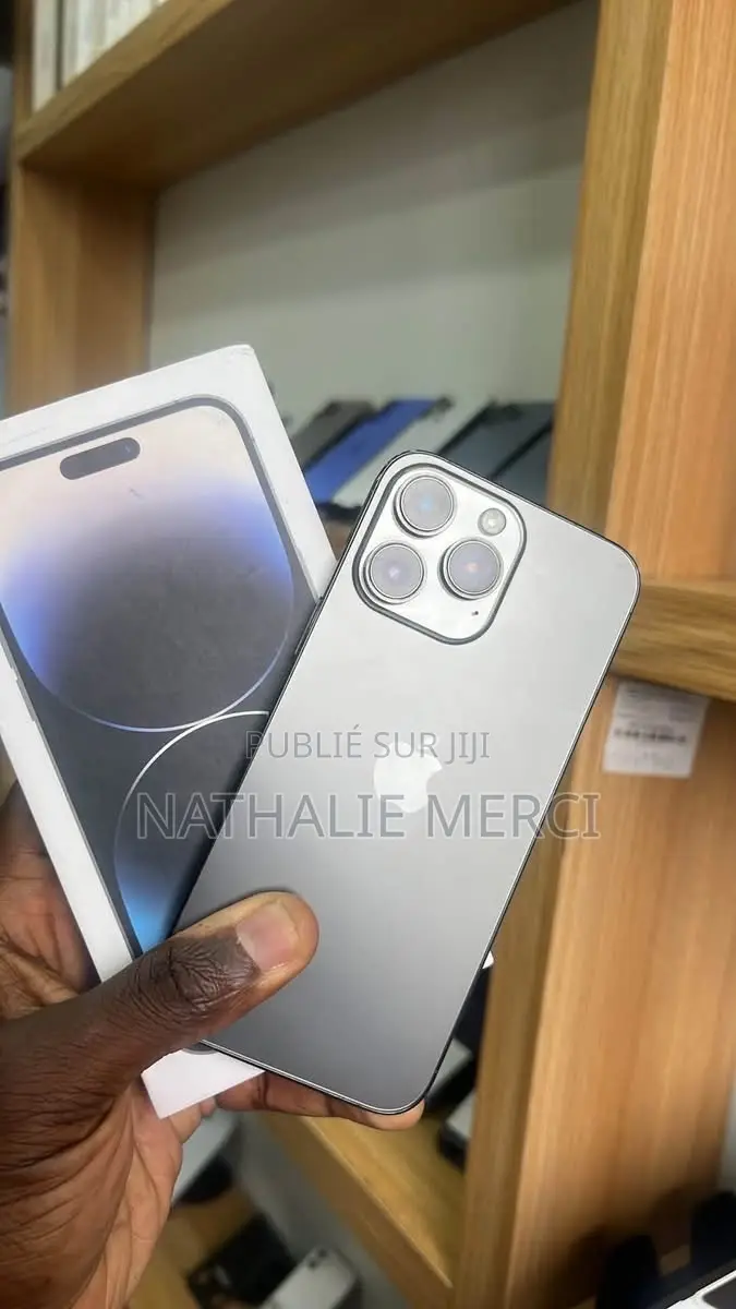Nouveau Apple iPhone 15 Pro 256 GB Noir