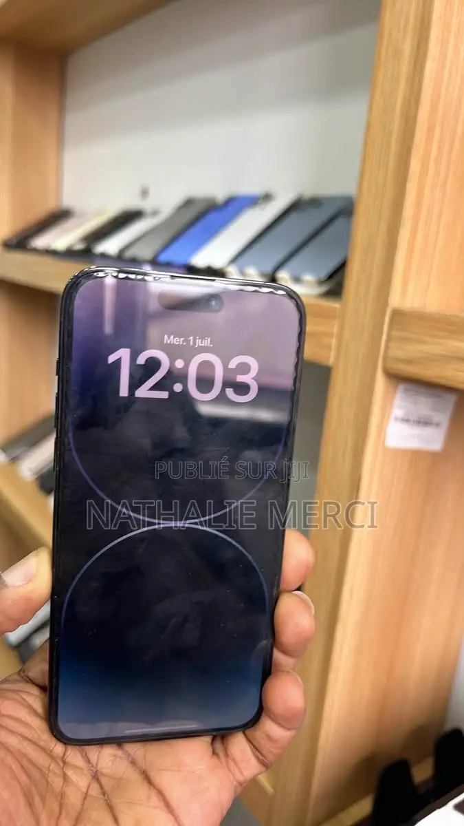 Nouveau Apple iPhone 15 Pro 256 GB Noir