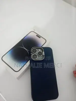Nouveau Apple iPhone 15 Pro 256 GB Noir