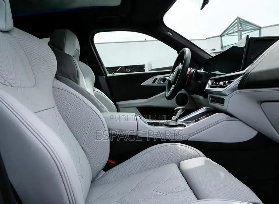 Nouveau BMW XM Label Red Sports Activity Vehicle 2025 Bleu