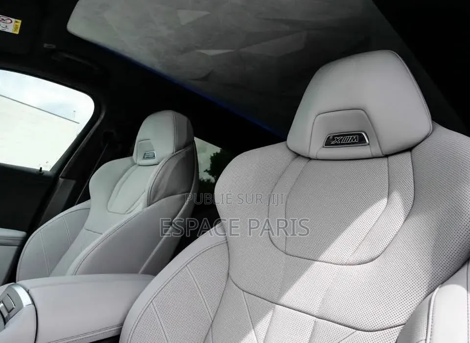 Nouveau BMW XM Label Red Sports Activity Vehicle 2025 Bleu