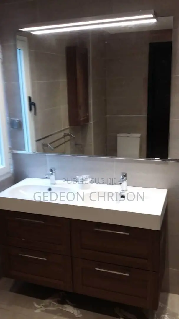 5chbre Appartement dans Cocody à Vendre
