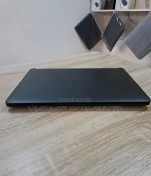 Nouveau Dell Latitude 5400 16GB Intel Core i7 HDD 512GB