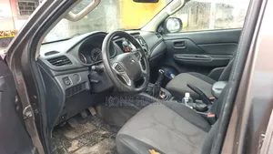 Mitsubishi Pajero 2020 Noir Mat