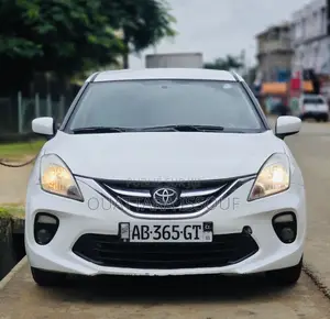 Toyota Starlet 2021 Blanc