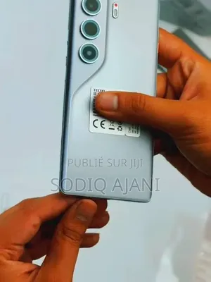 Tecno Camon 40 Pro 5G 256 GB Gris