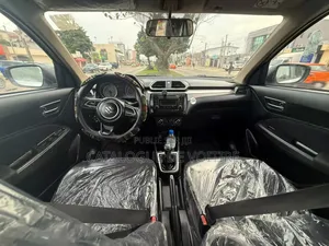 Suzuki Dzire 2024 Blanc