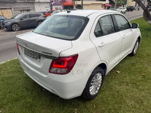 Suzuki Dzire 2024 Blanc