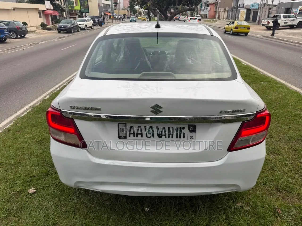 Suzuki Dzire 2024 Blanc