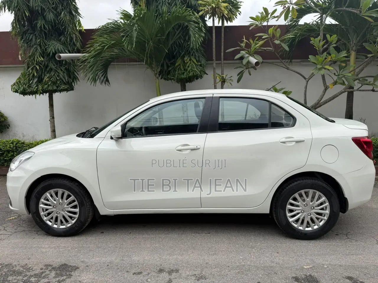 Suzuki Dzire 2024 Blanc