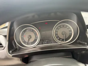 Suzuki Dzire 2024 Blanc