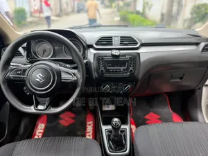 Suzuki Dzire 2024 Blanc