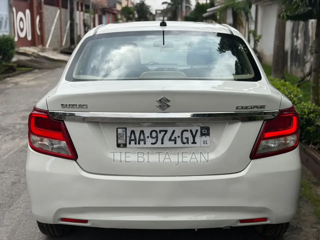 Suzuki Dzire 2024 Blanc