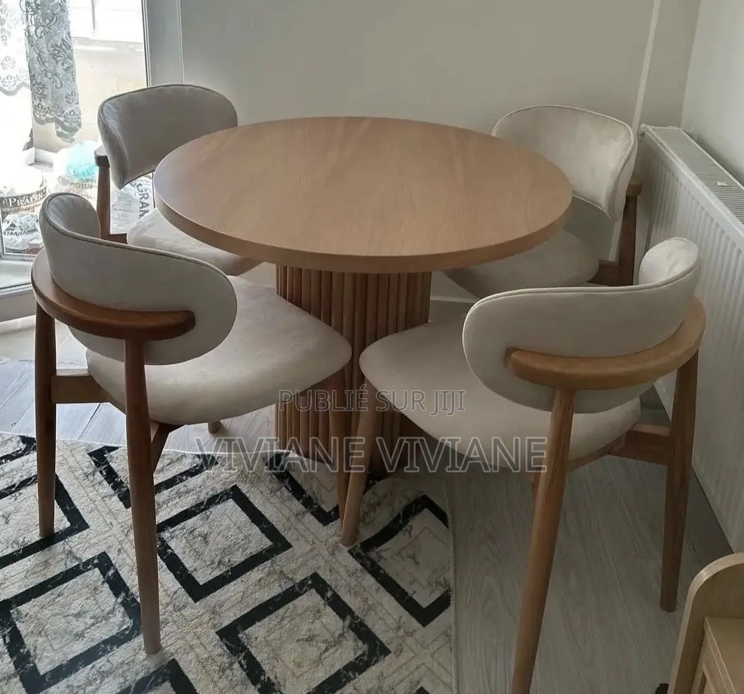 Table À Manger