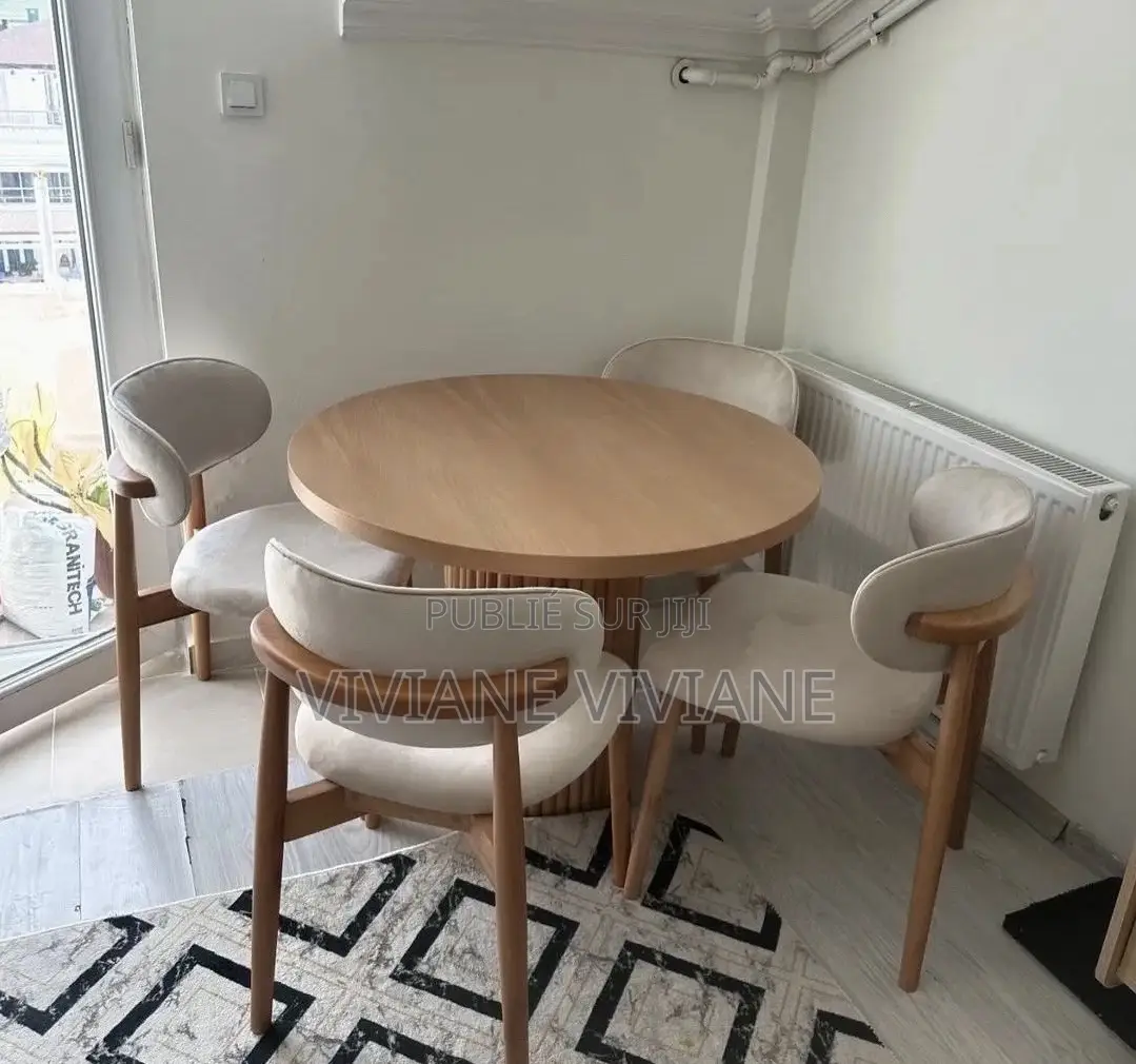 Table À Manger