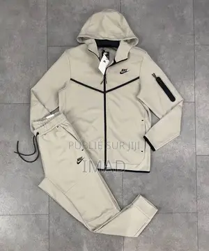 Ensemble De Sport Nike – Élégance Confort