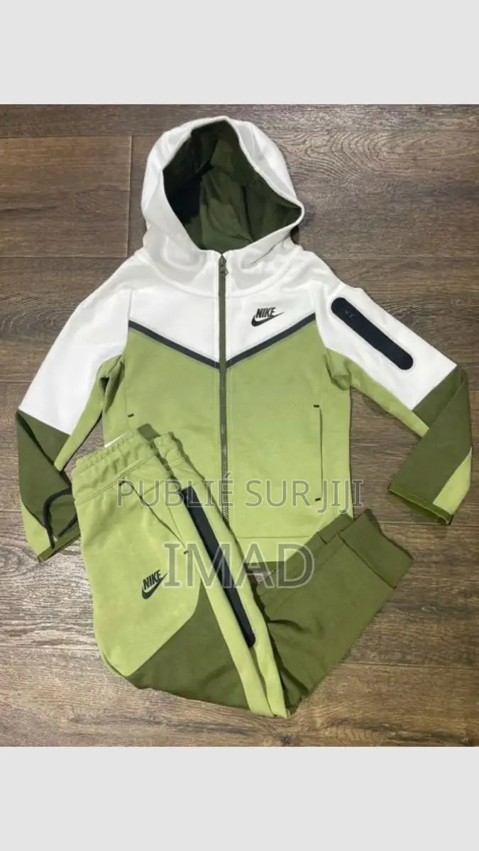 Ensemble De Sport Nike – Élégance Confort