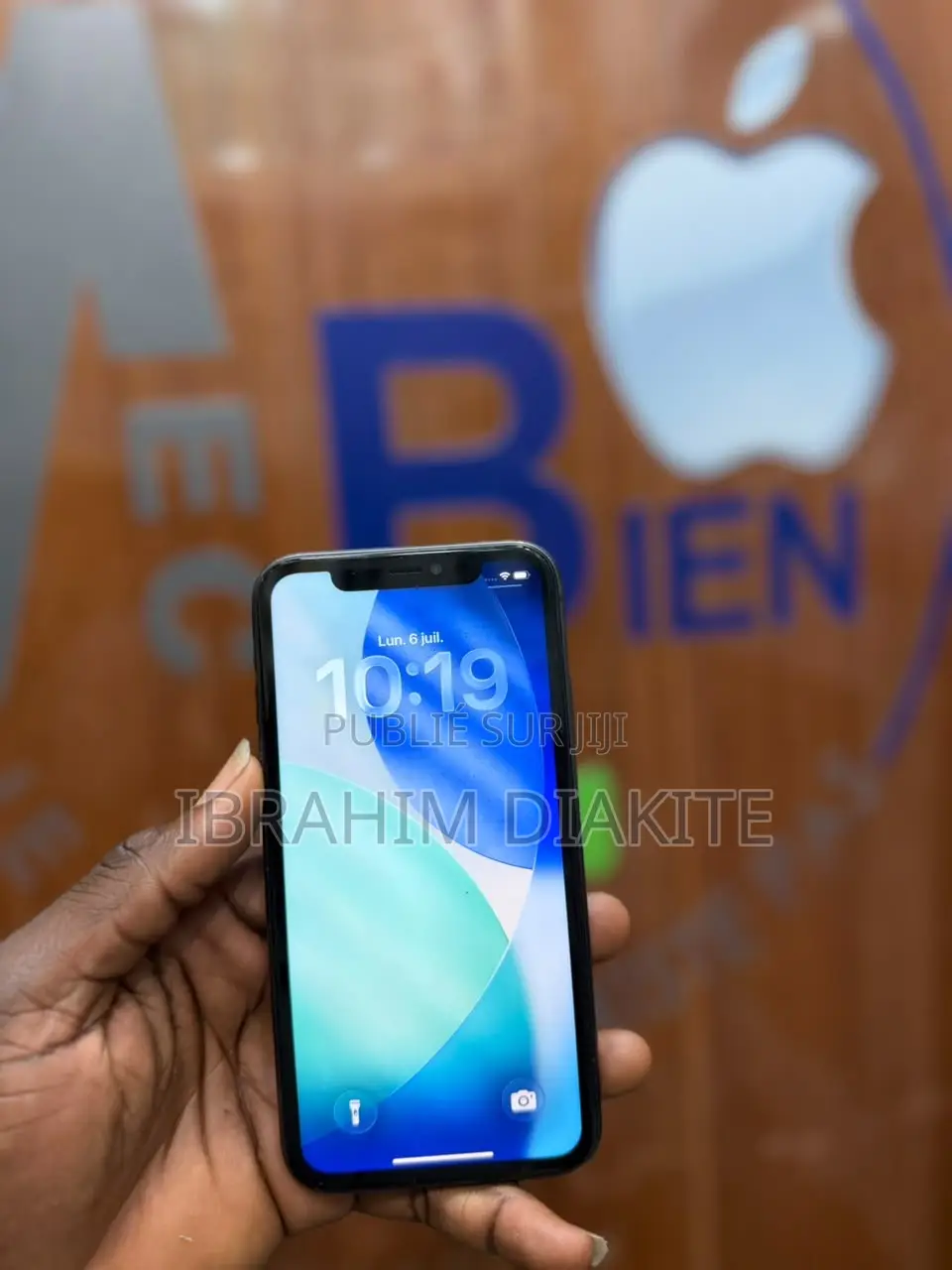 Apple iPhone 11 64 GB Noir