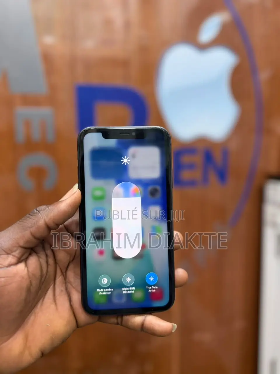 Apple iPhone 11 64 GB Noir