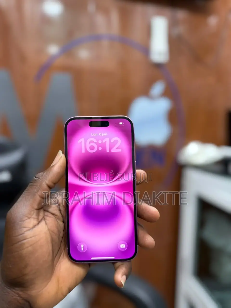 Nouveau Apple iPhone 16 128 GB Autre