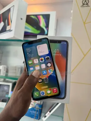 Nouveau Apple iPhone X 64 GB Blanc