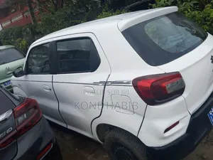 Suzuki S-Presso 2025 Blanc cassé