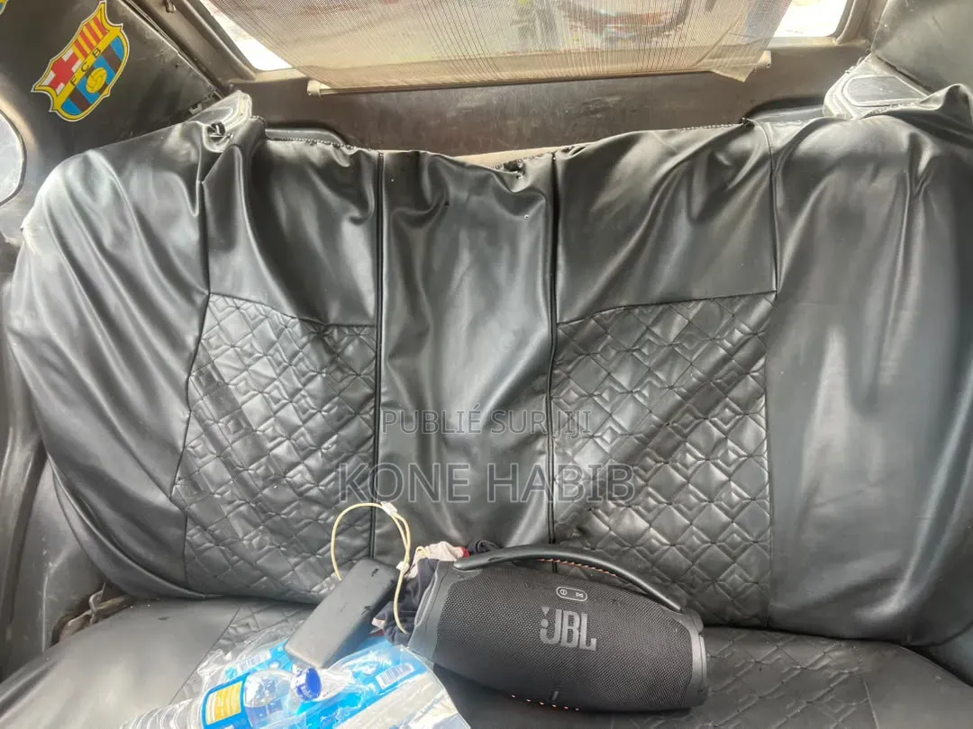 Toyota T100 1998 Noir Mat
