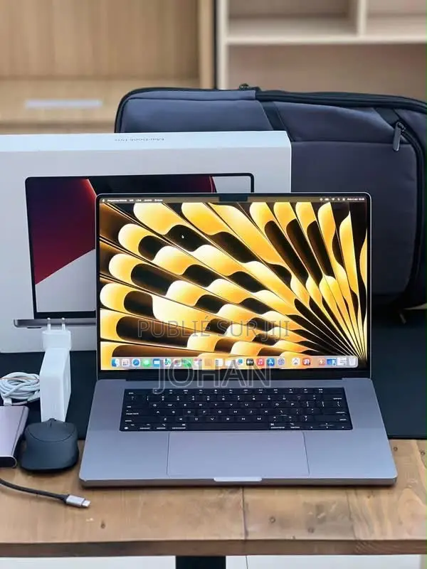 Ordinateur portable Apple MacBook Pro 2021 M1 16GB Apple M1 SSD 512GB