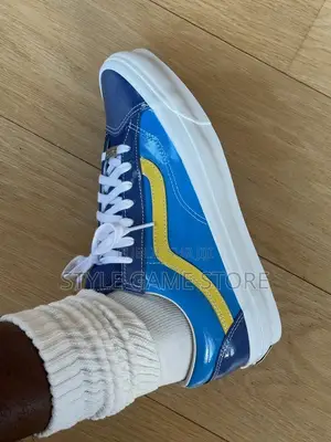 Vans Lx Old Skool 36 en Cuir Verni Bleu
