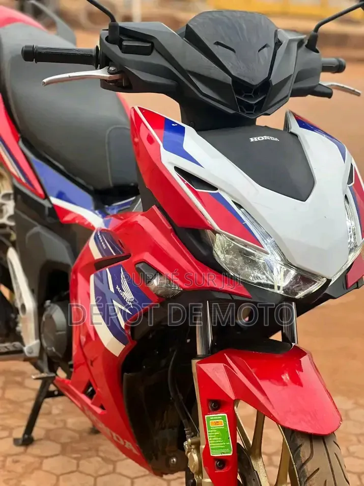 Nouveau Honda Autre 2026 Rouge