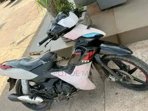 Nouveau TVS Rockz 125 2026 Noir