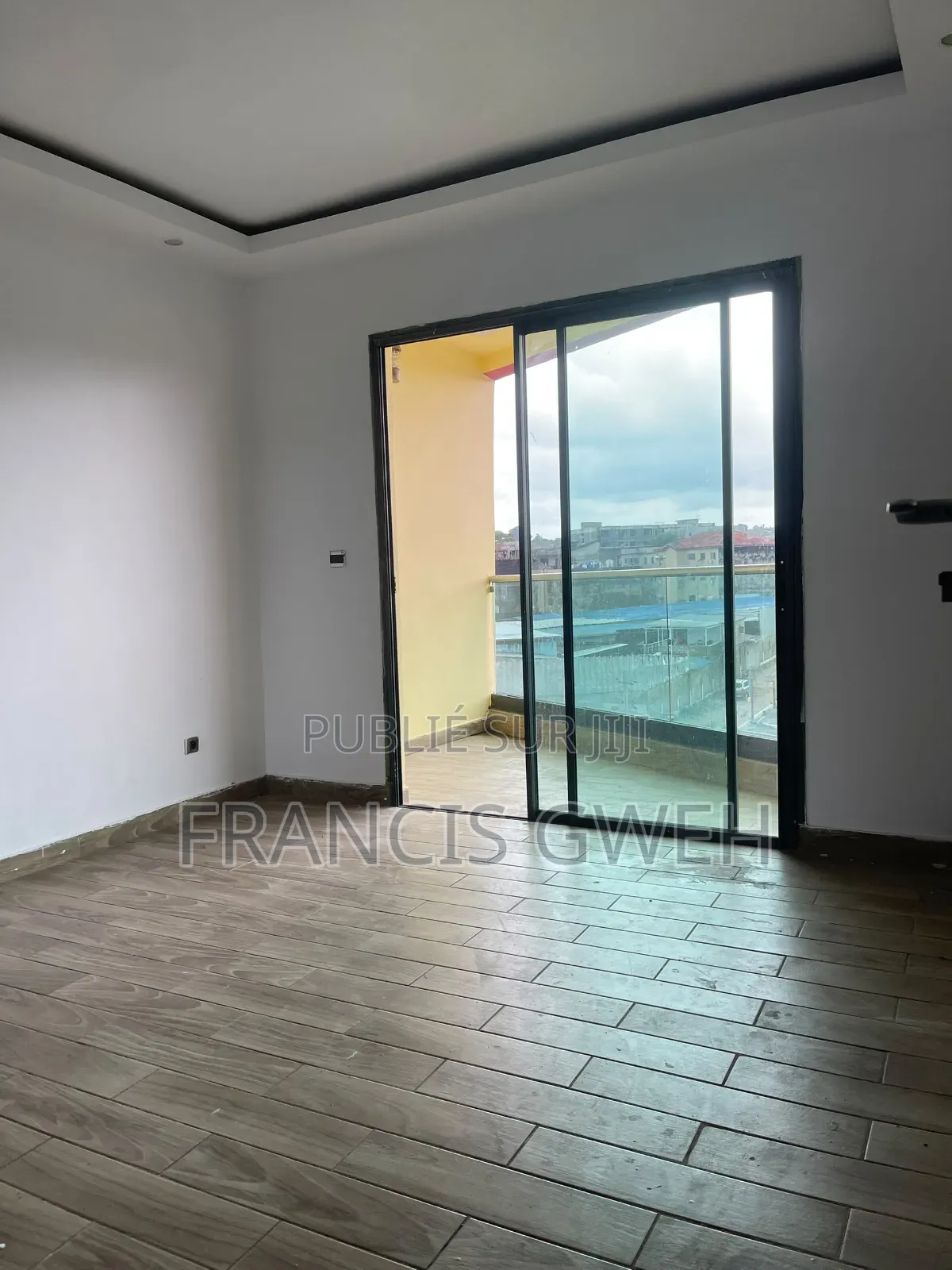 2chbre Appartement dans Francis Gweh, Cocody à Louer