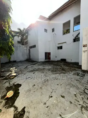 5chbre Duplex dans Francis Gweh, Cocody à Louer